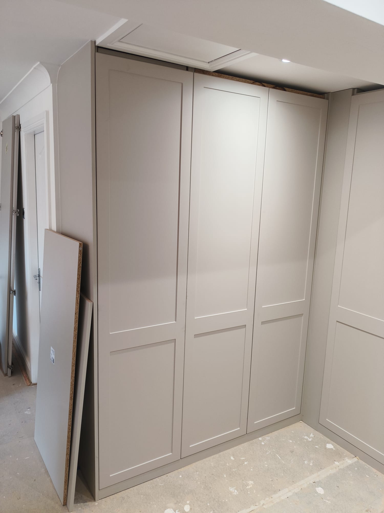 Bespoke Fitted Wardrobes in Leeds after image 3